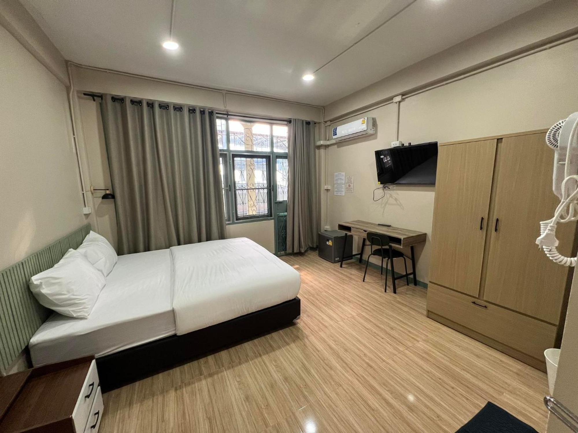 Bangwa House - Mrt Bangwa Station Hotel Bangkok Exterior foto